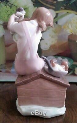Lladro Figurine Pick Of The Litter Boxed #7621 C1993