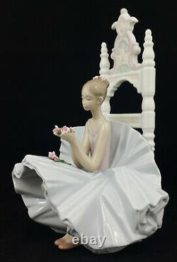 Lladro Figurine Posing Ballerina Model 6485