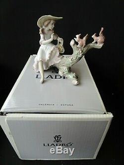 Lladro Girl Feeding Squirrels Springtime Friend 6140 in Original Box