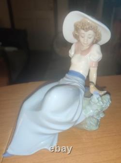 Lladro Girl Sitting With Bird 1987 by Nao Vintage Porcelain made in Spain