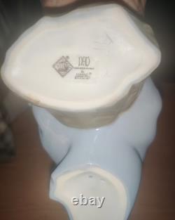 Lladro Girl Sitting With Bird 1987 by Nao Vintage Porcelain made in Spain