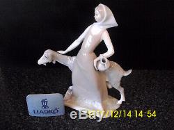 Lladro Girl With Pitcher & Goat Figurine 4590 Retired By Alfredo Ruiz Dairy