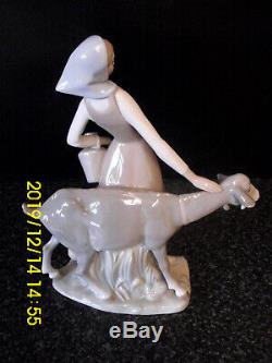 Lladro Girl With Pitcher & Goat Figurine 4590 Retired By Alfredo Ruiz Dairy