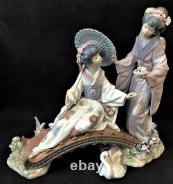 Lladro Group HN 1445 Springtime in Japan Two Geisha Girls on Bridge