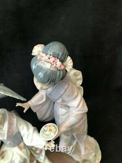 Lladro Group HN 1445 Springtime in Japan Two Geisha Girls on Bridge