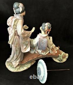 Lladro Group HN 1445 Springtime in Japan Two Geisha Girls on Bridge