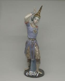 Lladro Handmade in Spain figure Siamese Dancer Male Tall 5592