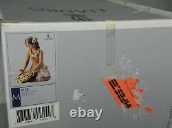 Lladro Hawaiian Flower Vendor 2154 # Boxed # Gres Figure