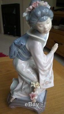 Lladro Japanese MICHIKO 01001447 immaculate condition with box, RETIRED RARE