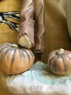 Lladro Lady And The Scarecrow Halloween Retired Figure Rare Pumpkins