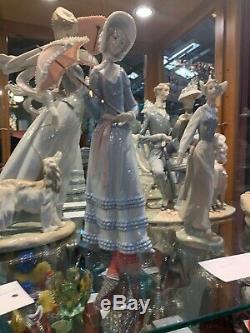 Lladro Lady With Parasol