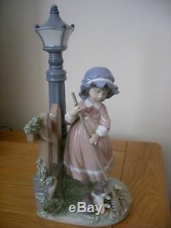 Lladro Large Figure'fall Clean Up' Model 5286 Excellent Condition Four Seasons