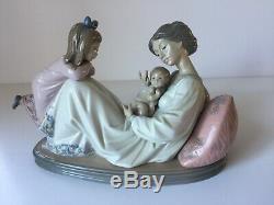 Lladro Large Figurine # 1606 Mother, Daughter and Baby Mint Lovely Piece