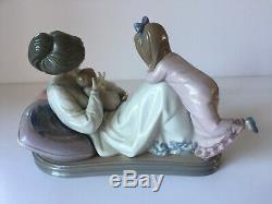 Lladro Large Figurine # 1606 Mother, Daughter and Baby Mint Lovely Piece