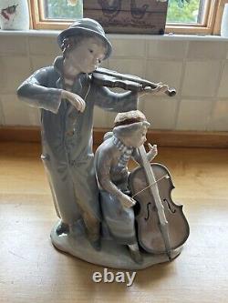 Lladro Large Nao Figure Of Cello And Violin Players (101)