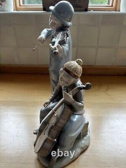 Lladro Large Nao Figure Of Cello And Violin Players (101)