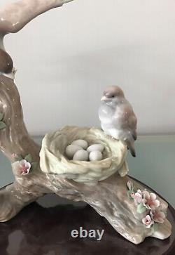 Lladro Limited Edition Two Birds on a Branch Attending a Nest