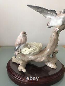 Lladro Limited Edition Two Birds on a Branch Attending a Nest