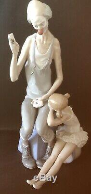 Lladro Magic. 4605. Clown with Child Ballerina. 15.25 tall