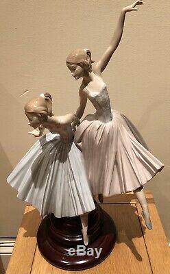 Lladro Merry Ballet. Act 11. 5035. Ballerina duo. Limited Edition. 21.5'' tall