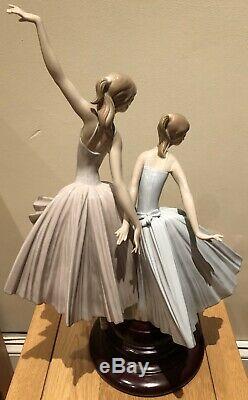 Lladro Merry Ballet. Act 11. 5035. Ballerina duo. Limited Edition. 21.5'' tall