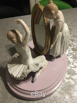 Lladro My Perfect Pose 8571 Ballerinas Large piece with Box