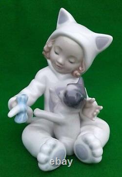 Lladro My Playful Kitty 8586