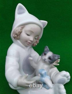 Lladro My Playful Kitty 8586