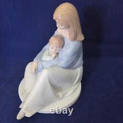 Lladro NAO #1554 The Greatest Bond Mother & Boy Child Figurine Statue Retired