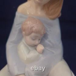 Lladro NAO #1554 The Greatest Bond Mother & Boy Child Figurine Statue Retired