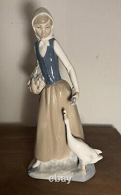 Lladro NAO 1977 Porcelain Girl With Goose Made In Spain