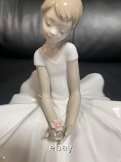Lladro NAO Ballerina