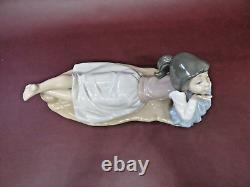 Lladro NAO Daisa 12 Daydreaming Girl Laying Down Picnic Basket Made in Spain