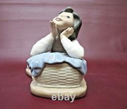 Lladro NAO Daisa 12 Daydreaming Girl Laying Down Picnic Basket Made in Spain