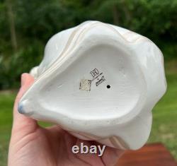 Lladro NAO Daisa'85 Elegant Victorian Lady Wearing Feather Hat & Hand Muff MINT