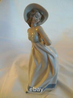 Lladro NAO Diasa porcelain girl in sundress figure 13 1992 Spain