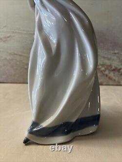 Lladro NAO Diasa porcelain girl in sundress figure 13 1992 Spain