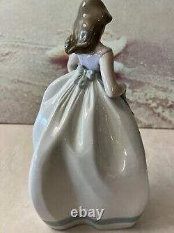 Lladro NAO Diasa porcelain girl in sundress figure 13 1992 Spain