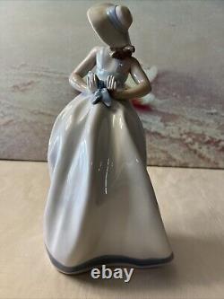 Lladro NAO Diasa porcelain girl in sundress figure 13 1992 Spain