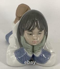 Lladro NAO Eskimo Girl Figurine #1298 Dreaming on the Ice Daisa 1997 Spain