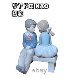 Lladro NAO Figurine First Love 1136 Ceramic Doll Figure Ornament Girl
