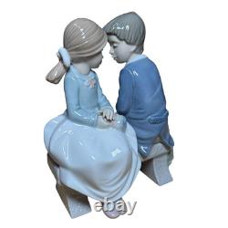 Lladro NAO Figurine First Love 1136 Ceramic Doll Figure Ornament Girl