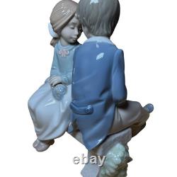 Lladro NAO Figurine First Love 1136 Ceramic Doll Figure Ornament Girl