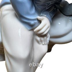 Lladro NAO Figurine First Love 1136 Ceramic Doll Figure Ornament Girl
