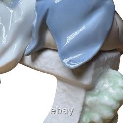 Lladro NAO Figurine First Love 1136 Ceramic Doll Figure Ornament Girl