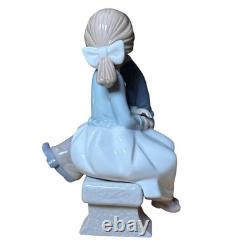 Lladro NAO Figurine First Love 1136 Ceramic Doll Figure Ornament Girl