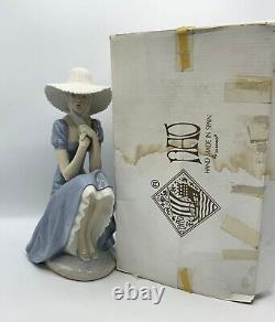 Lladro NAO La Pamela Figurine 02010229 Girl With Straw Hat 11 tall