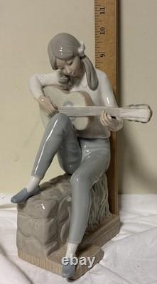 Lladro NAO Large & Rare GIRL PLAYING GUITAR 10 Tall Vintage Retired