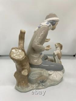 Lladro NAO Lesson For The Dog Figure #140, Spainish Porcelain Figurine