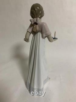 Lladro NAO Lighting The Road 1155 Spain Porcelain Vintage Figurine